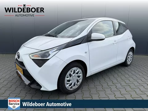 Toyota Aygo 1.0 VVT-i x-Play NAVIGATIE + CAMERA + AIRCO + ELEK RAMEN + LED + 5 DRS